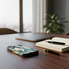 Coque iPhone® - Gilded Currents | Drese Art